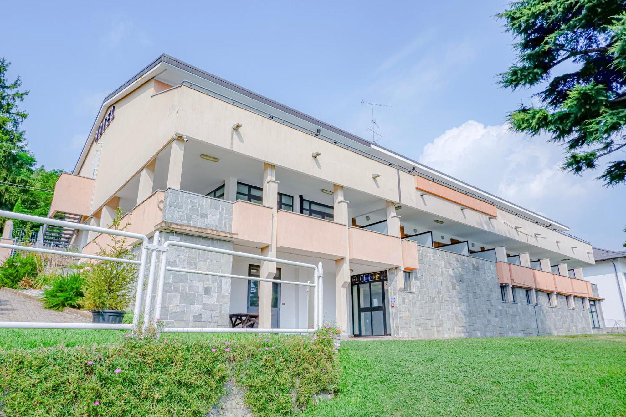 Hotel Chalet Del Lago 阿维里亚那 外观 照片